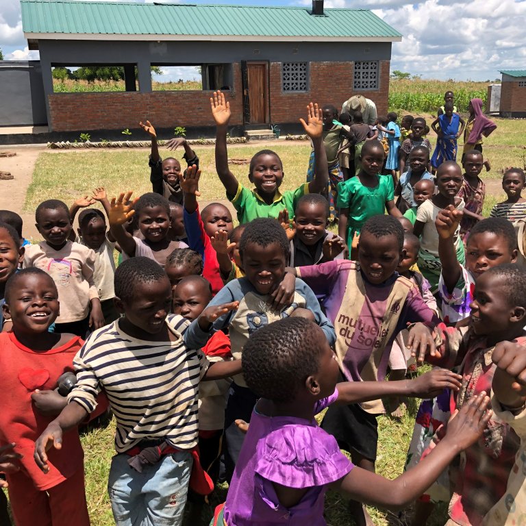 barna i malawi