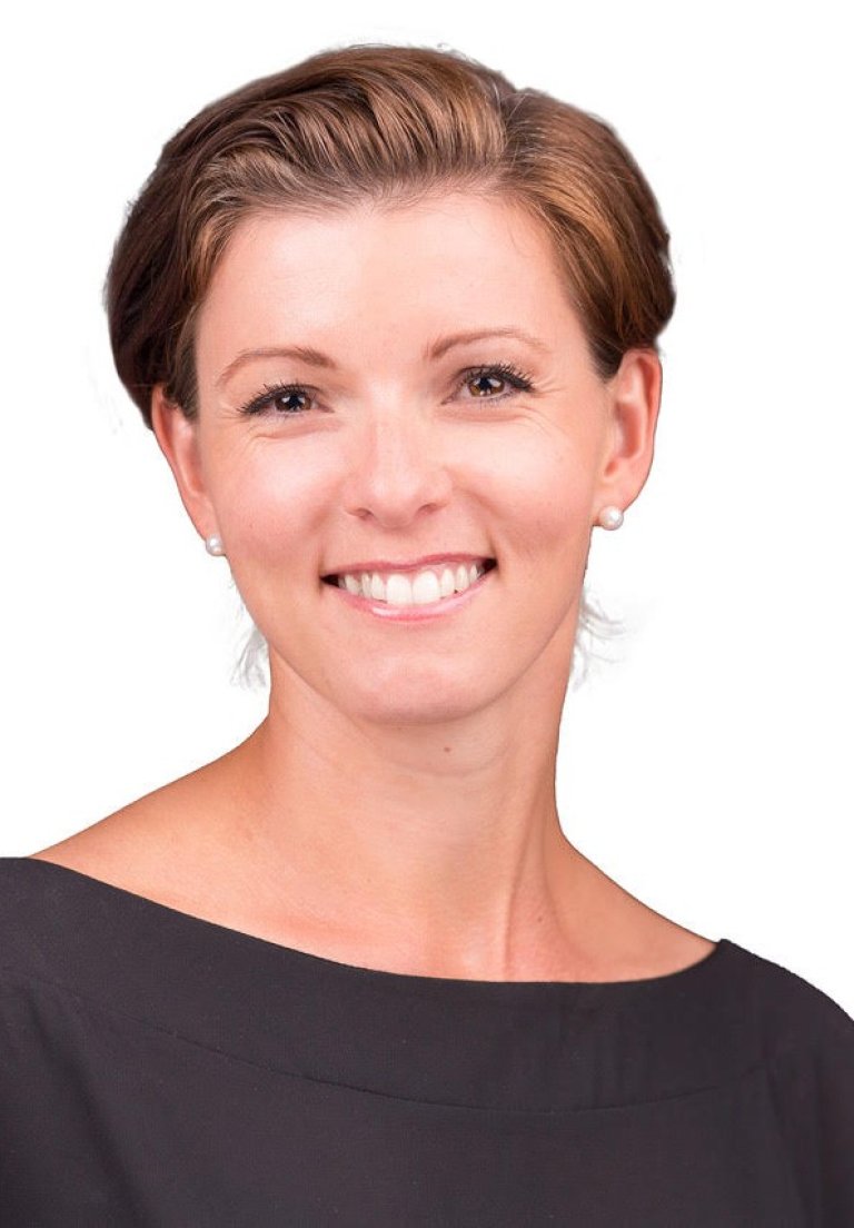 Benedicte portrett hvit – Kopi.jpg