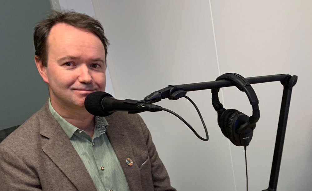 Jobben din - #3: Hva som er best av mat og drikke? - Begge deler!
