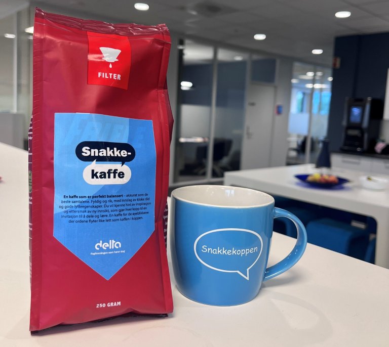 Kaffepose og kaffekopp
