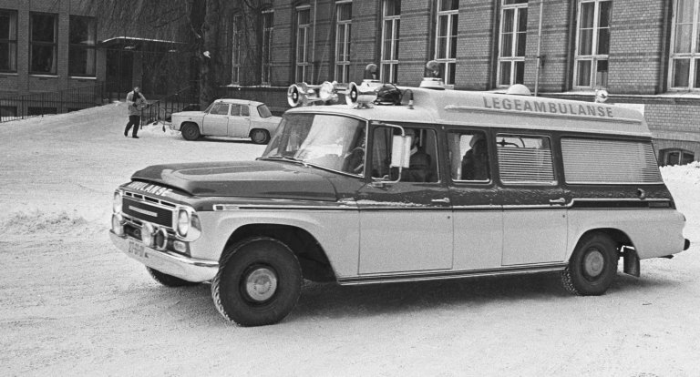 gammel_ambulanse