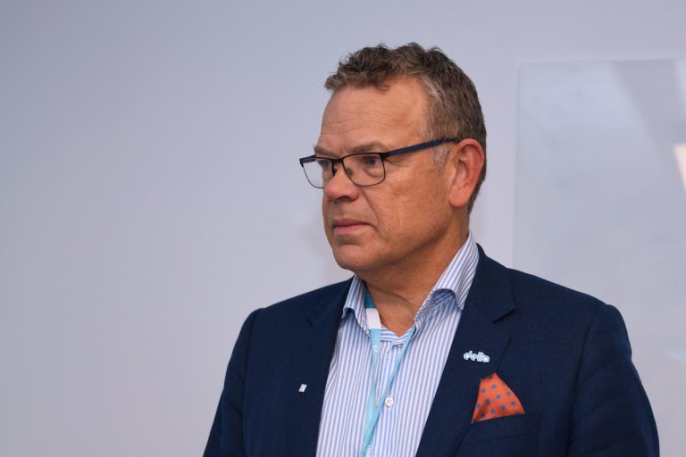 Trond Ellefsen halvfigur 1 foto Siv M Bjelland-1200px