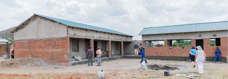 Malawi_Barnehagebygget reiser seg_Foto_EIB1267_2017-11-06_114104 barnehagen_Beskåret