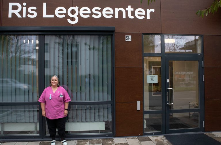 Dragnimira Johnsen er helsesekretær ved Ris Legesenter Foto privat